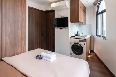 Studio avec balcon — HNT Homestay Đào Tấn - Near Lotte Center
